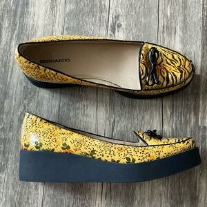 Bernardo tiger stripe slip on platform shoes. Size 8.5 M
